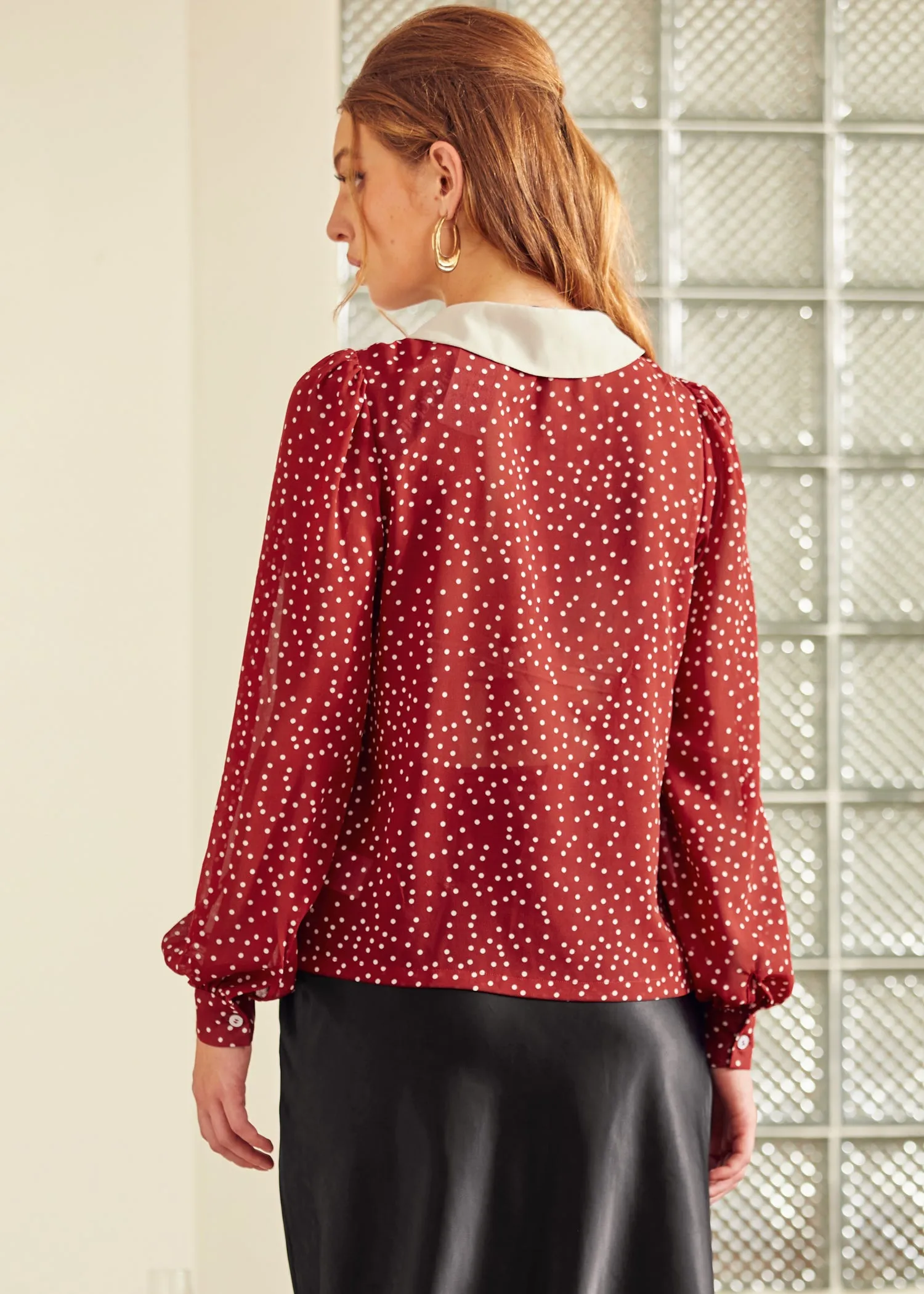Essence of Every Era Pan Collar Blouse