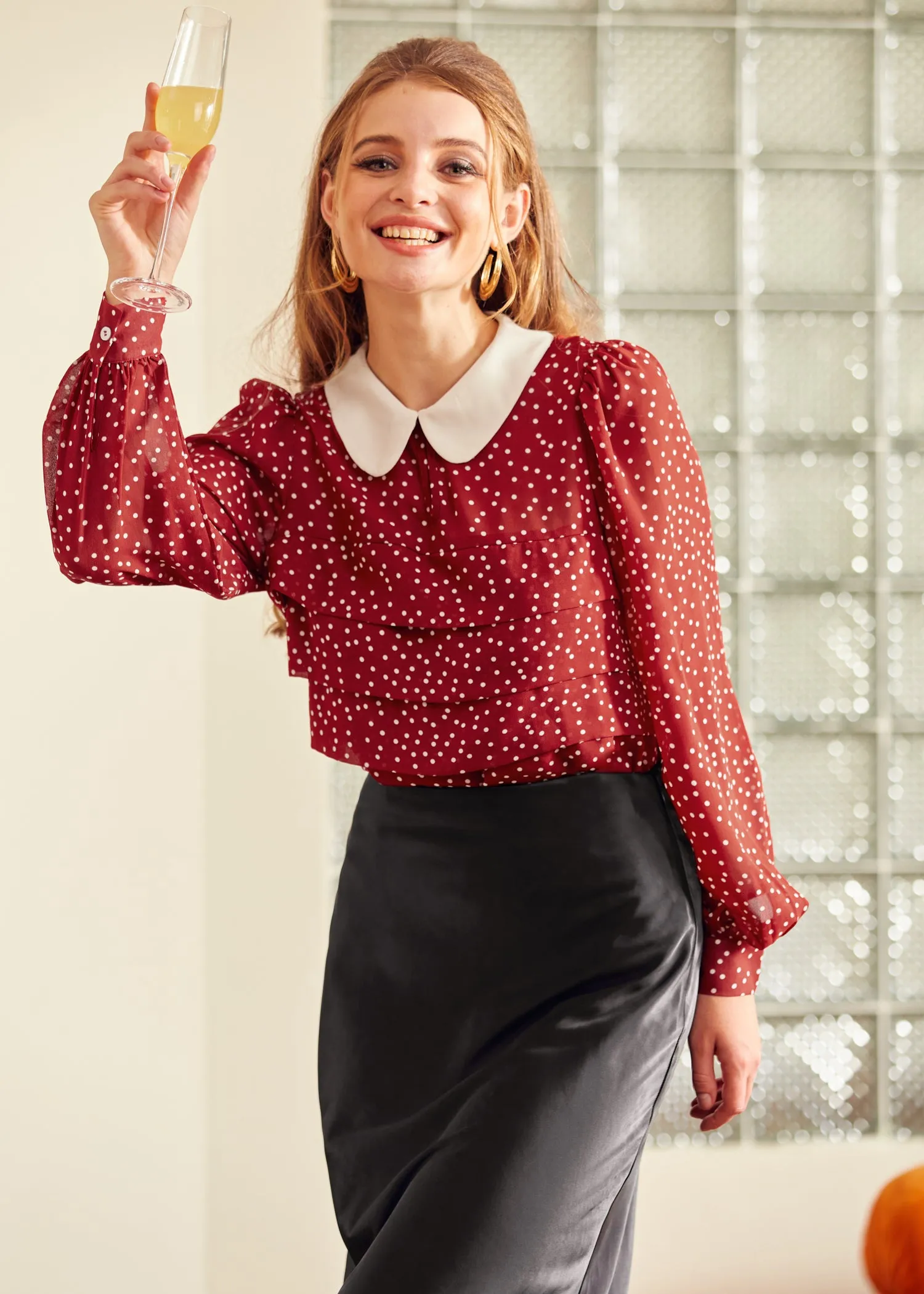 Essence of Every Era Pan Collar Blouse