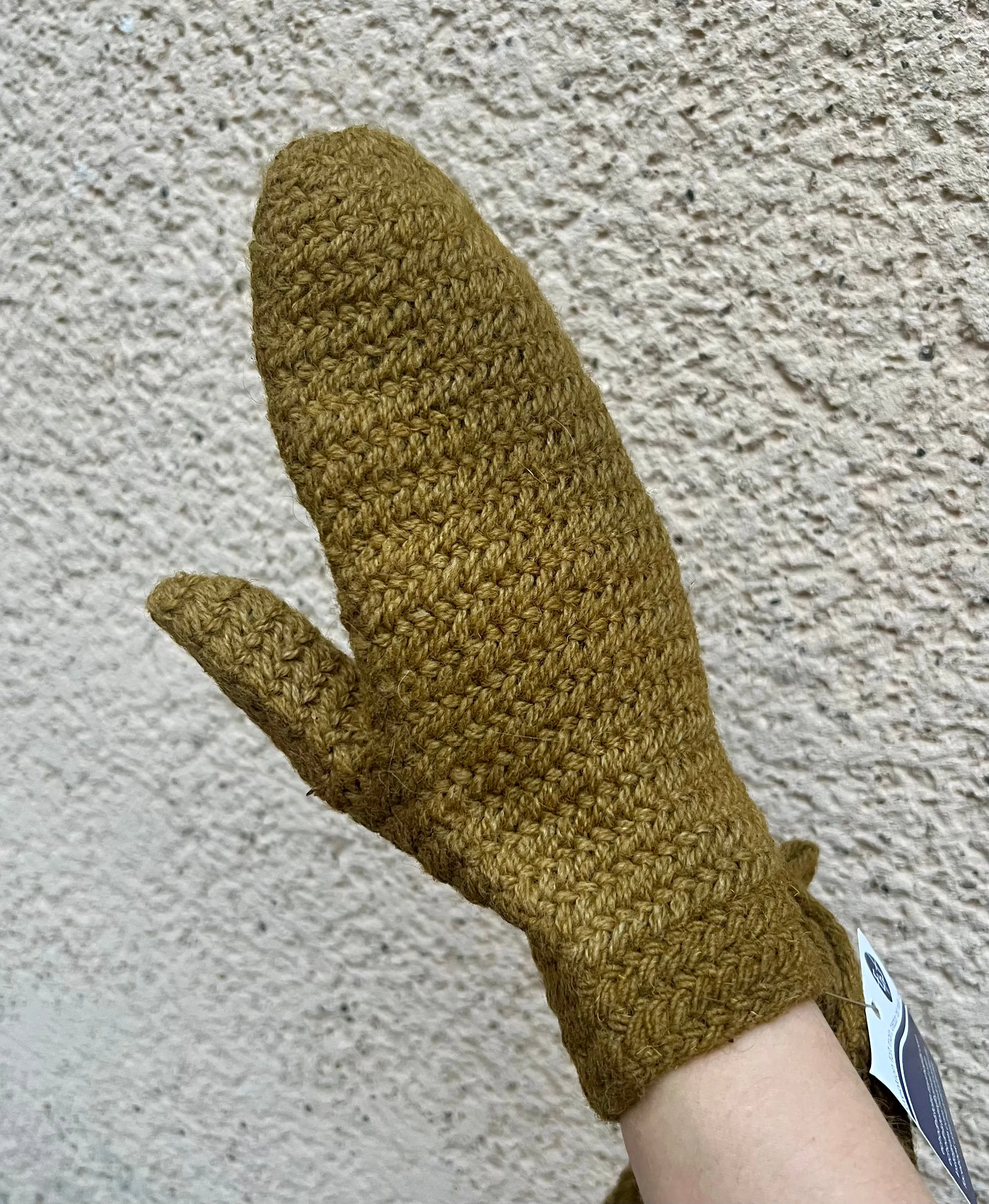 Nalbinding Hat & Gloves / Needle binding