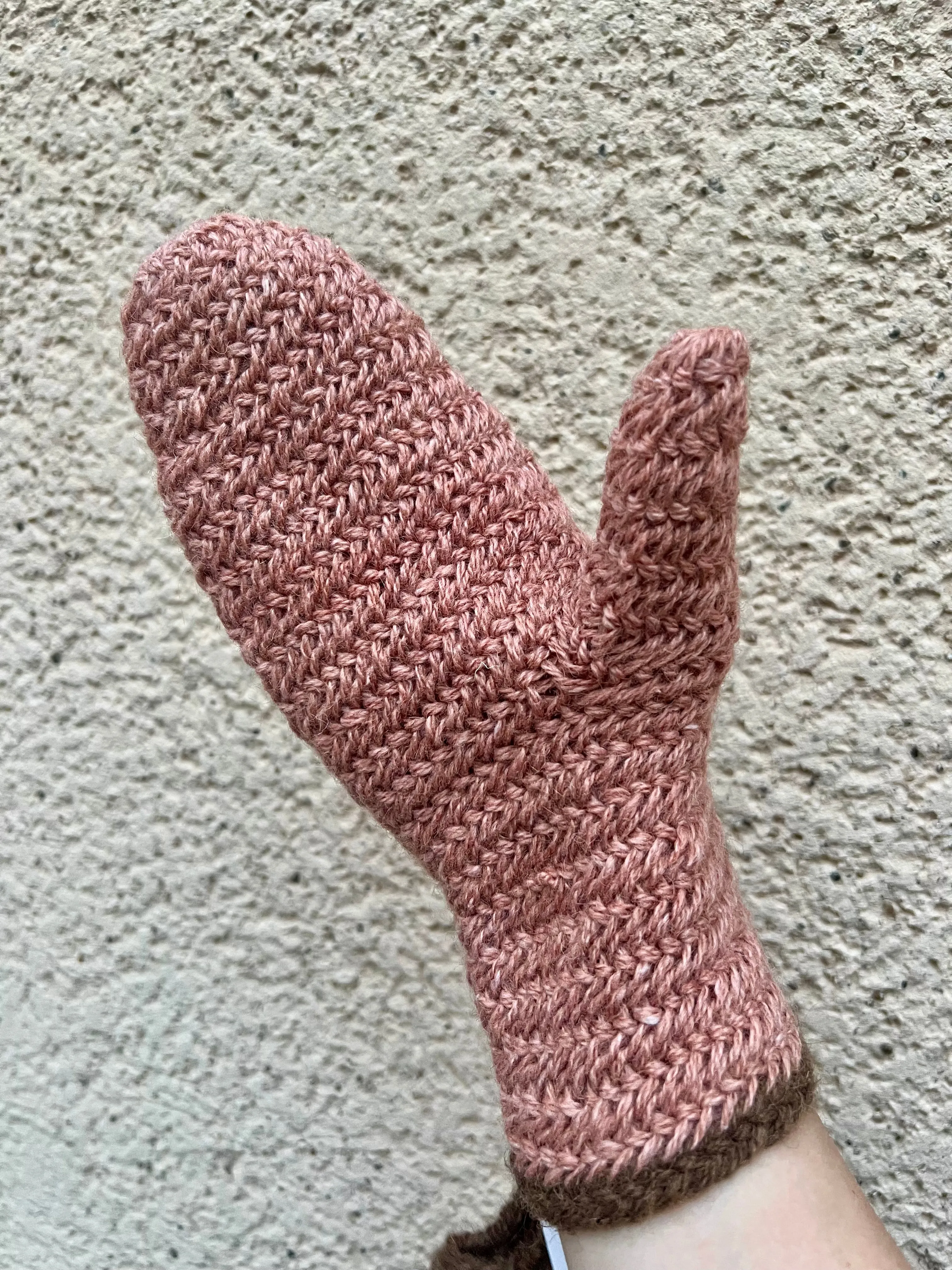 Nalbinding Hat & Gloves / Needle binding