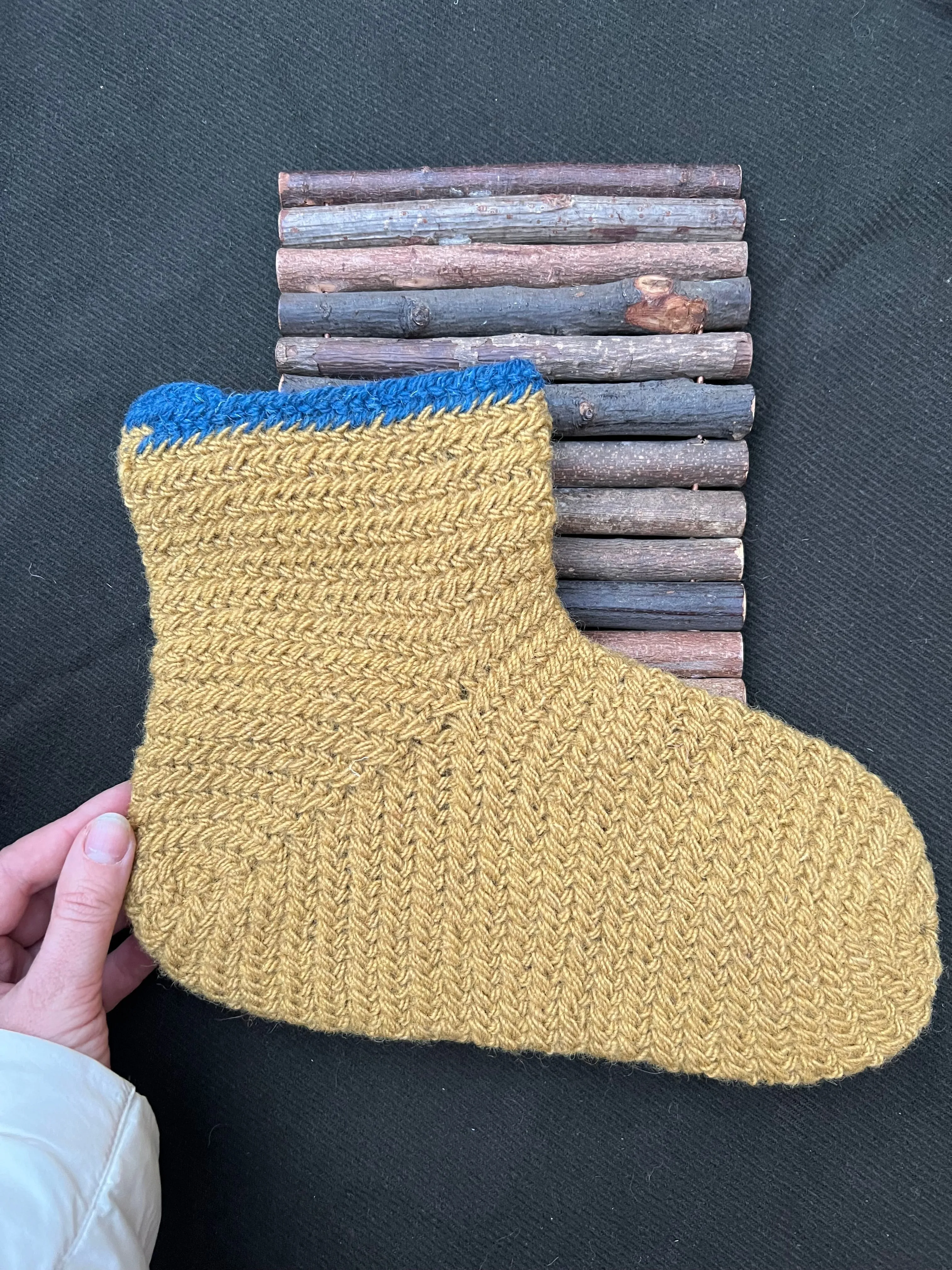 Nalbinding socks / Needle binding socks