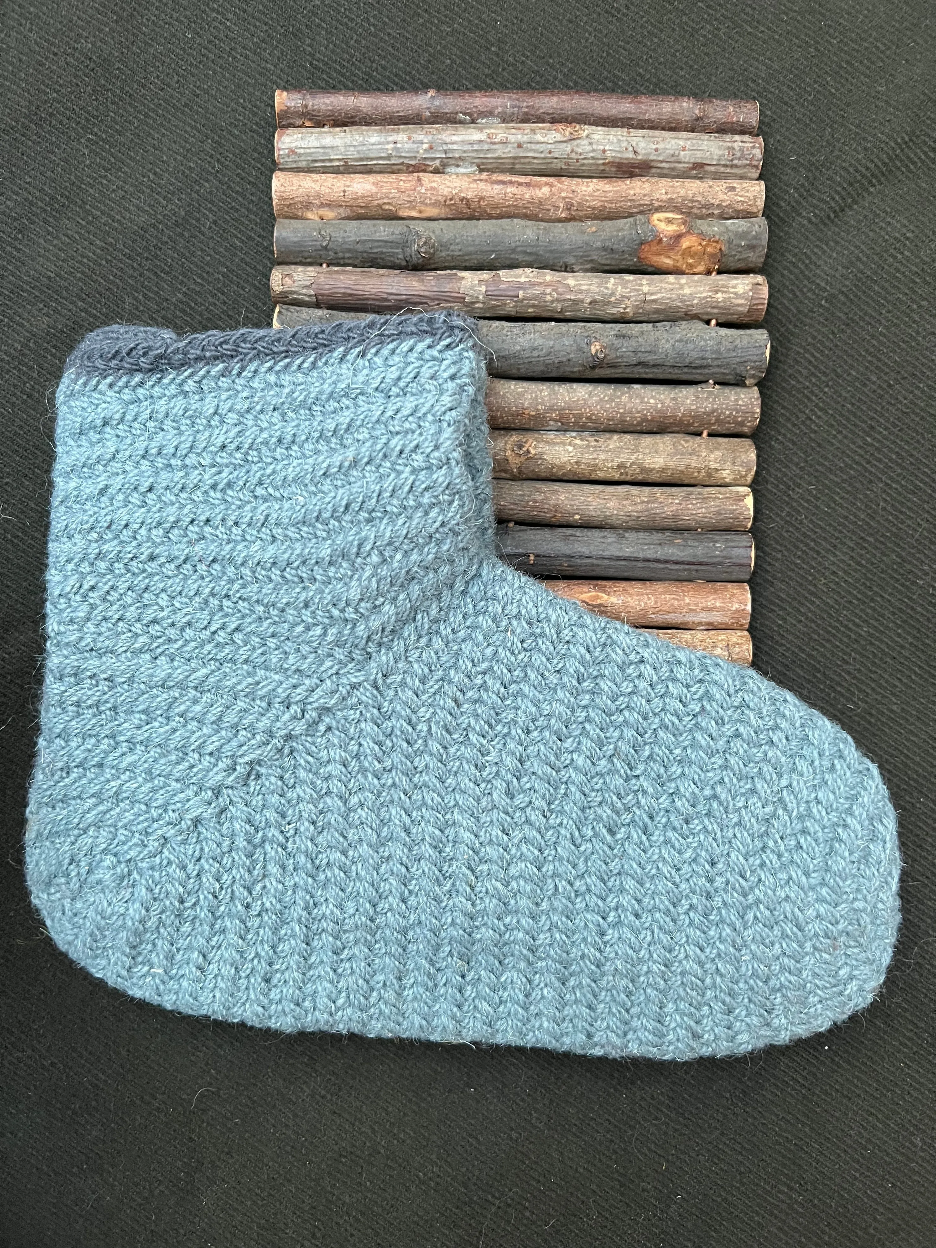 Nalbinding socks / Needle binding socks