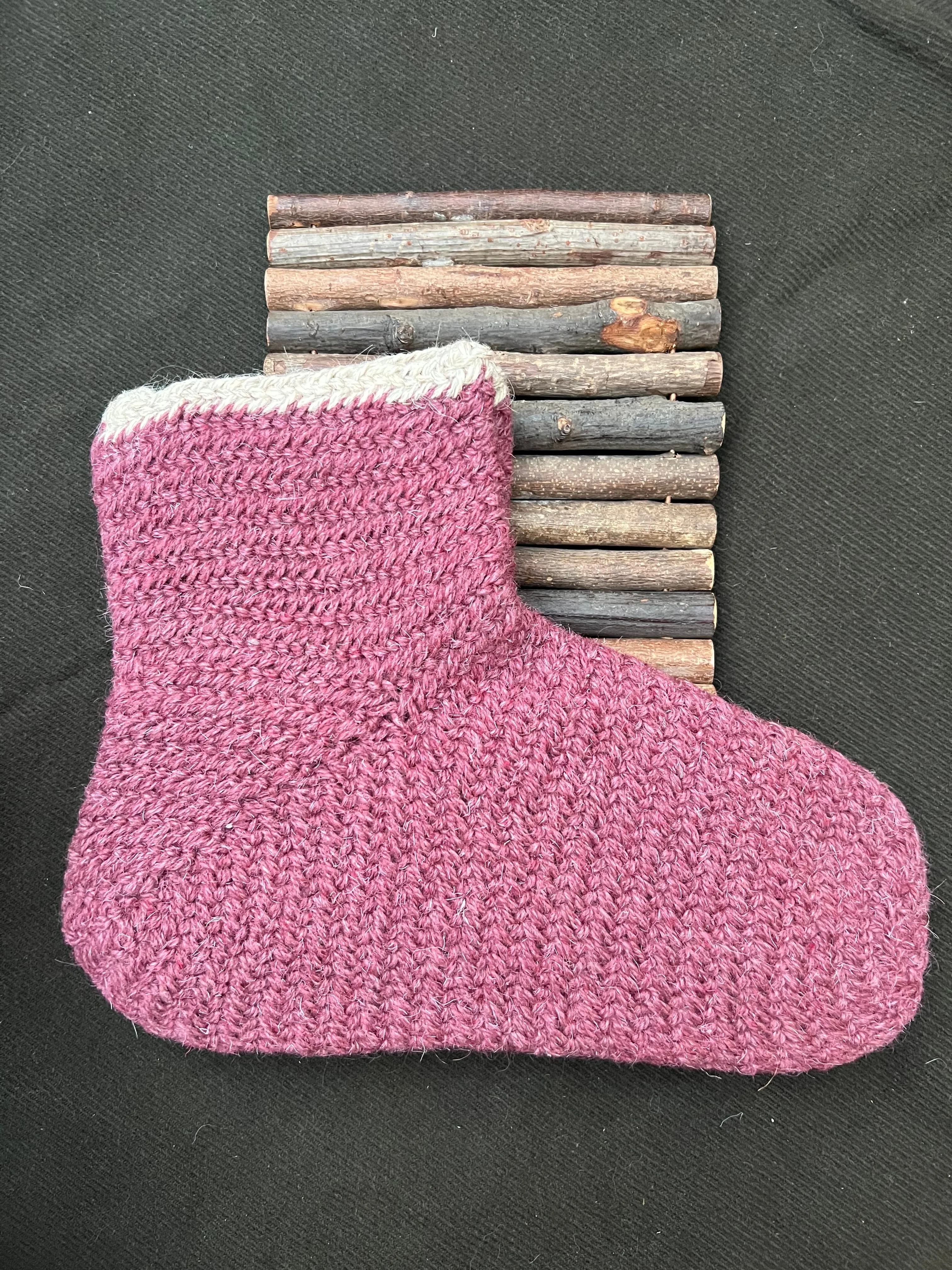 Nalbinding socks / Needle binding socks