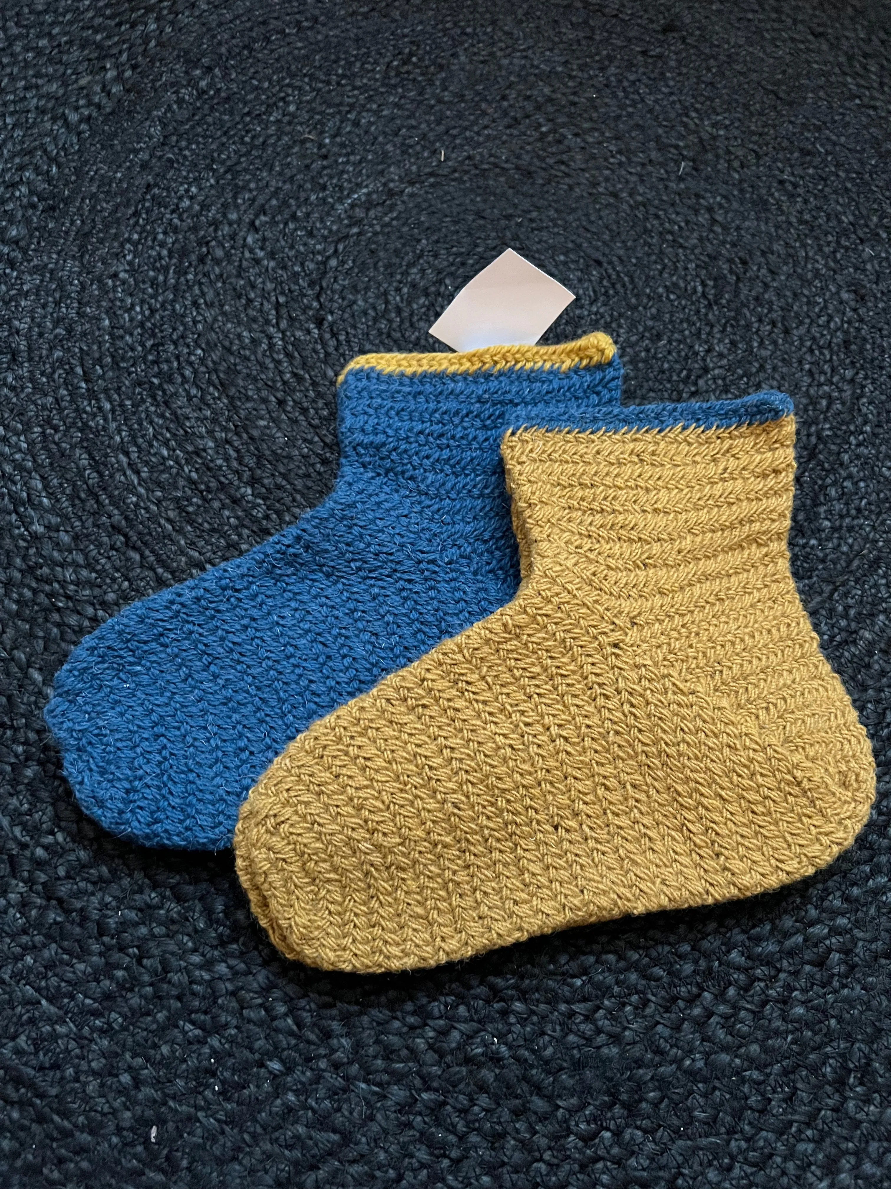 Nalbinding socks / Needle binding socks
