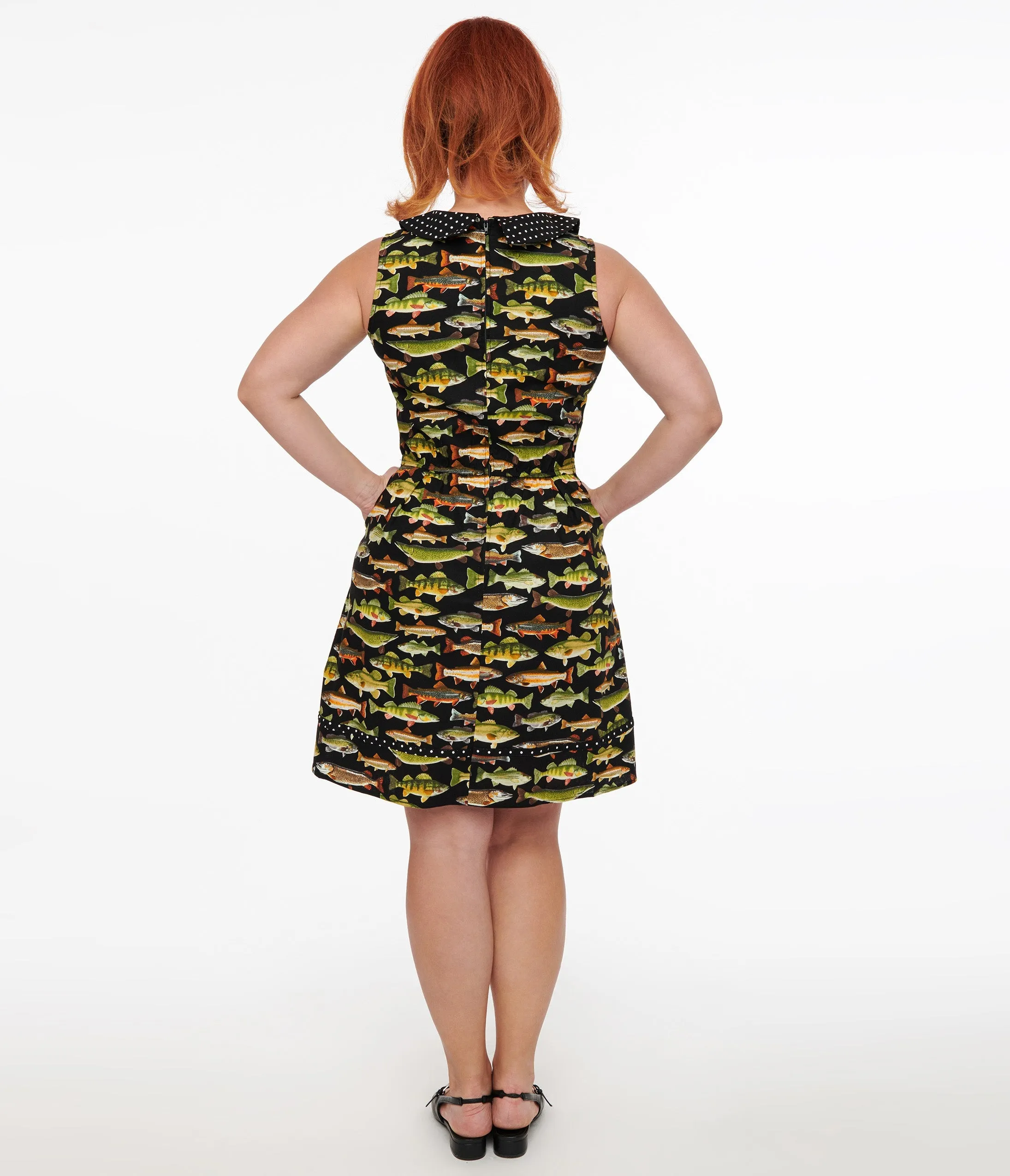 Retrolicious 1950s White Polka Dot & Fish Print Collared Fit & Flare Dress