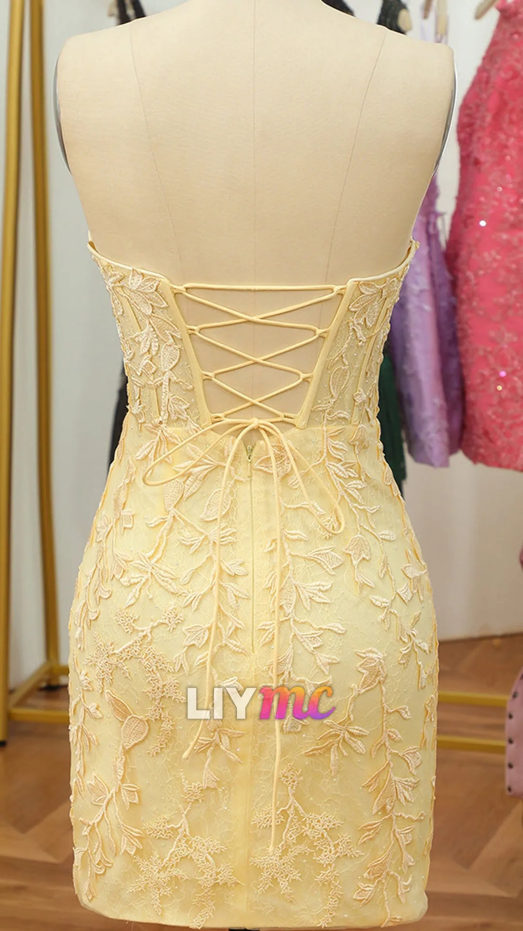 Sweetheart Sleeveless Appliques Sheath Short Homecoming Dress