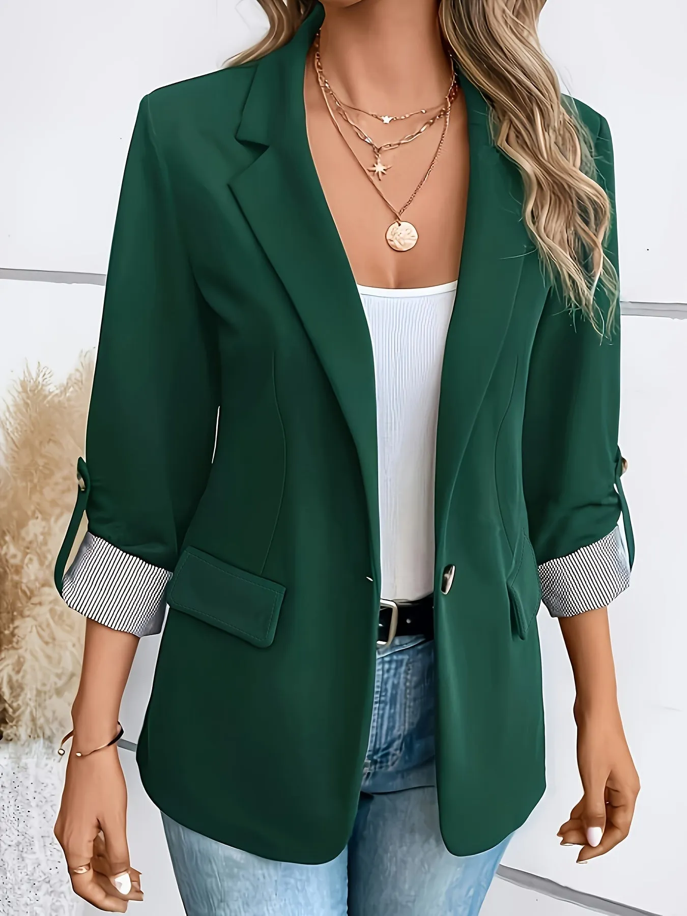 Women's Elegant Business Blazer with Side Pockets and Notch Collar | Ideal for All Seasons